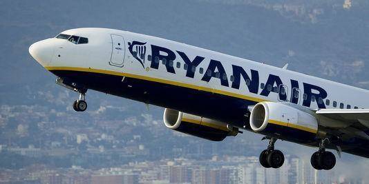 Violent Mid-Air Fight on Ryanair Flight from Edinburgh to Tenerife