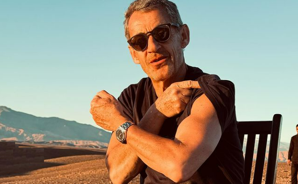 Carla Bruni déclare sa flamme à un Nicolas Sarkozy tout en muscles sur Instagram, les internautes en pâmoison