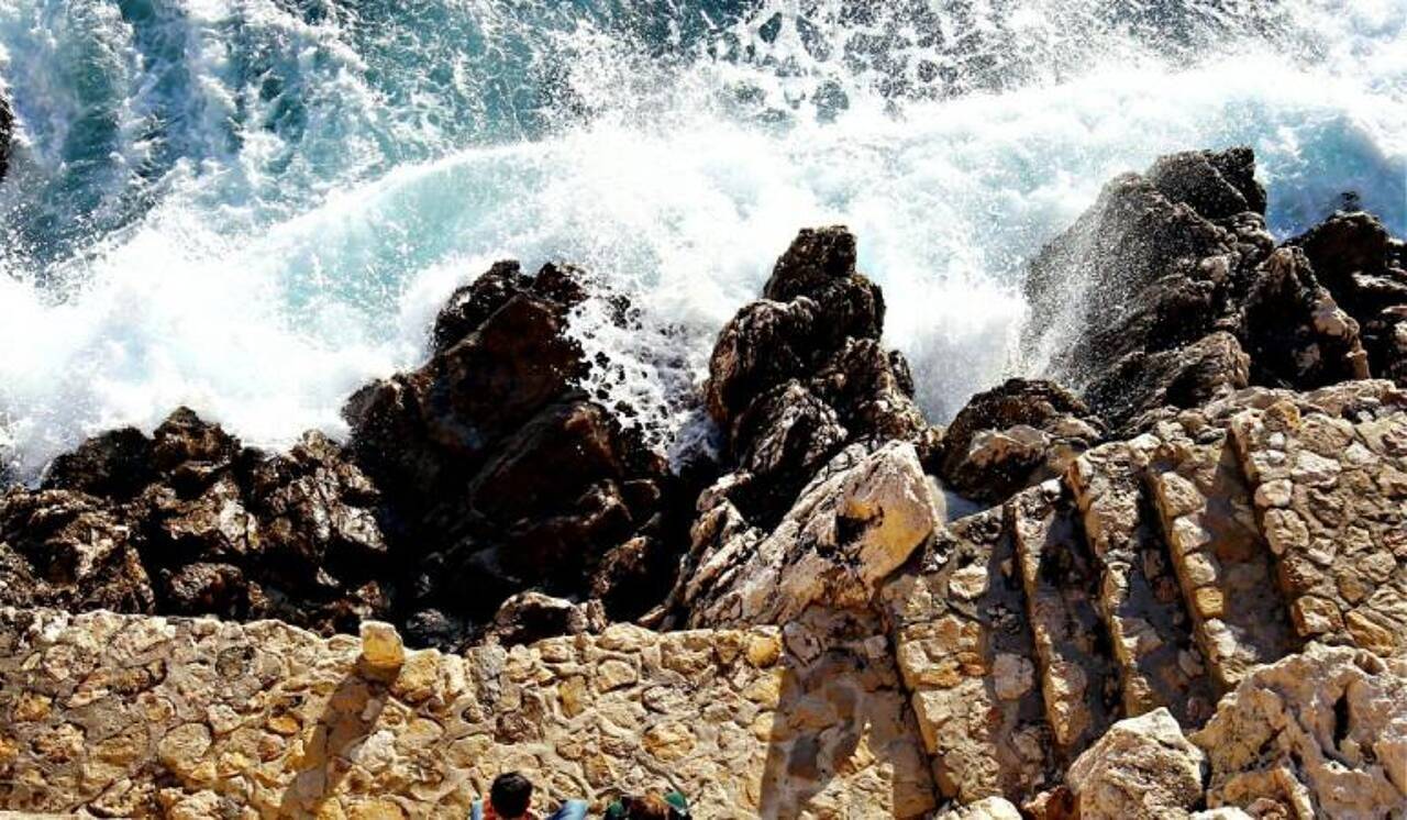 Le sentier du littoral, les parcs et jardins fermés à Nice en raison des vents violents