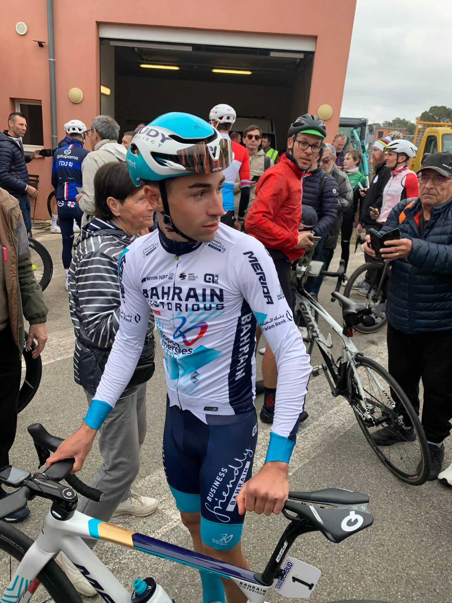 "L'objectif, c'est de gagner": Lenny Martinez se confie au départ de la Classic Var