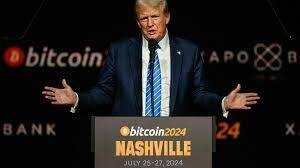 "Il n'y a pas de quoi !!!": Donald Trump s'attribue le mérite du bitcoin à 100.000 dollars