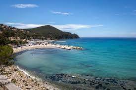 Il recevait la petite soeur de sa femme pour les vacances et la violait devant elle, un Varois jugé aux assises