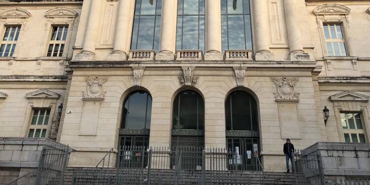 Il avait suivi et agressé une adolescente dans son ascenseur à la Trinité, un homme condamné à cinq ans de prison