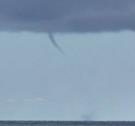 Une trombe marine observée au large d'Antibes ce vendredi, les Alpes-Maritimes toujours en vigilance aux orages