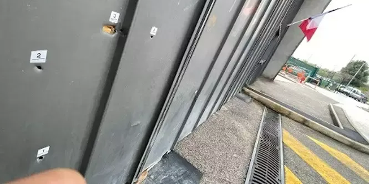 Attaques des prisons, dont celle de Toulon-La Farlède: Emmanuel Macron promet que les auteurs seront retrouvés, jugés et punis