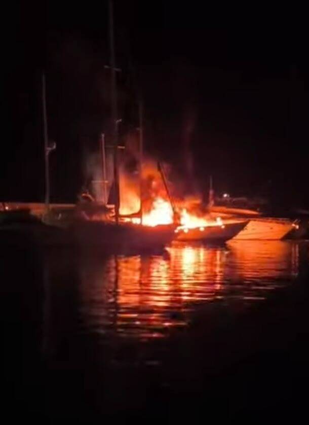 Un bateau explose dans le port de Saint-Laurent-du-Var ce mercredi soir, la déflagration entendue jusqu'à Nice