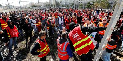 Retraites: deux motions de censure déposées, des milliers de personnes dans la rue à Toulon... suivez notre direct