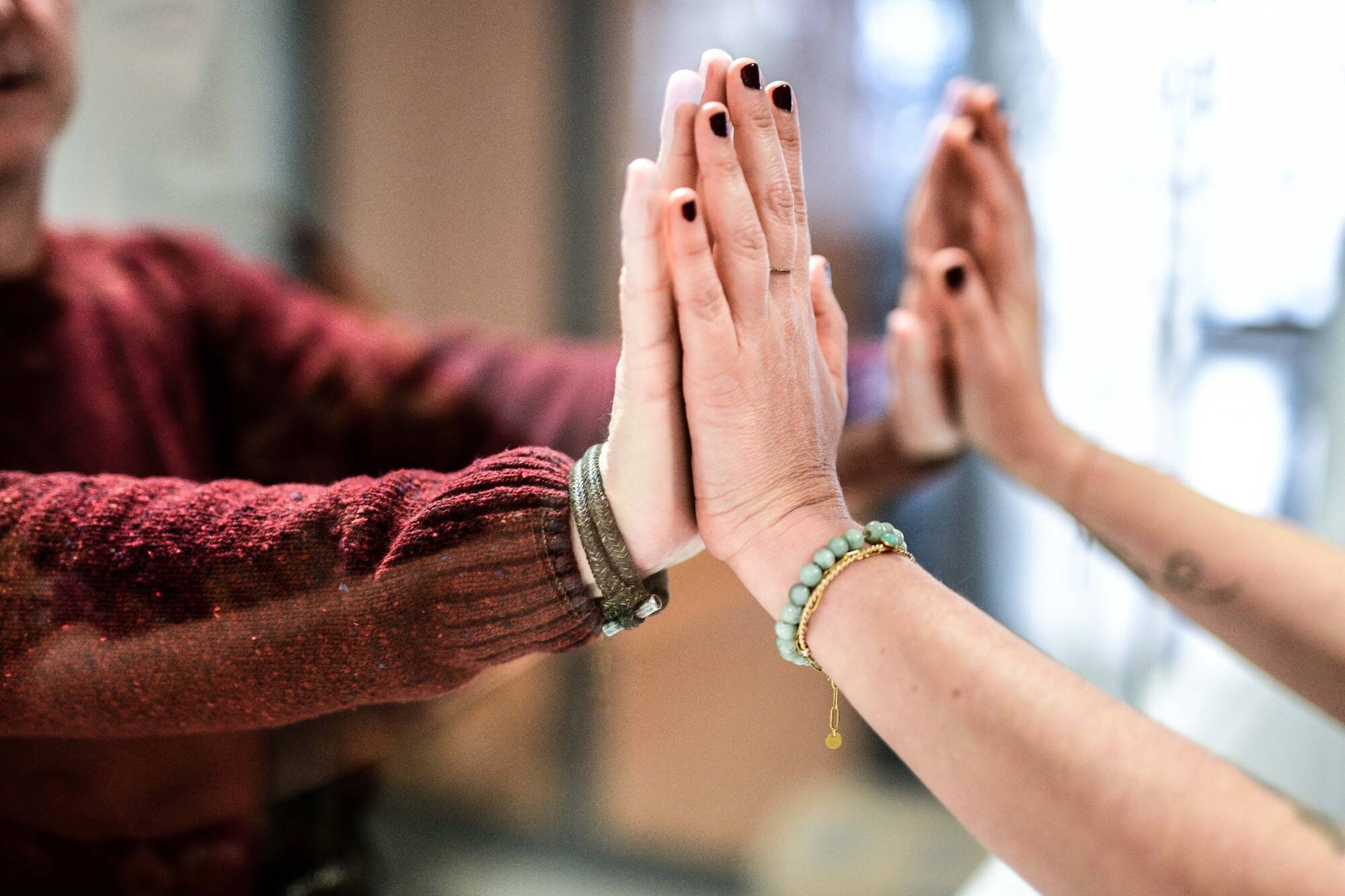 "Je n'ai plus de colère, ni de honte": victimes de violences conjugales, elles peuvent reprendre le cours de leurs vies grâce à la justice restaurative