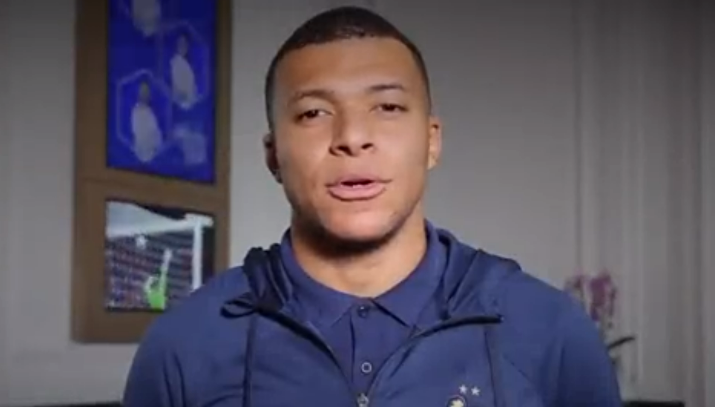 Les joueurs de l'équipe de France de foot sensibilisent au harcèlement scolaire dans une vidéo