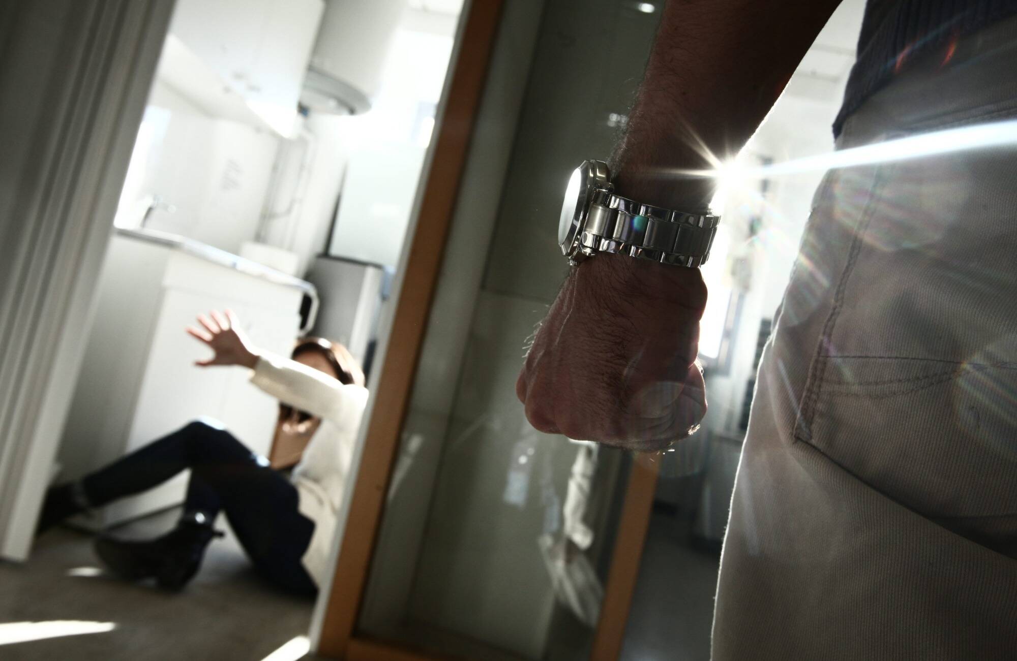 "Je voudrais commander des pizzas": en Italie, un petit garçon sauve sa mère en appelant les secours sans attirer l'attention de son père