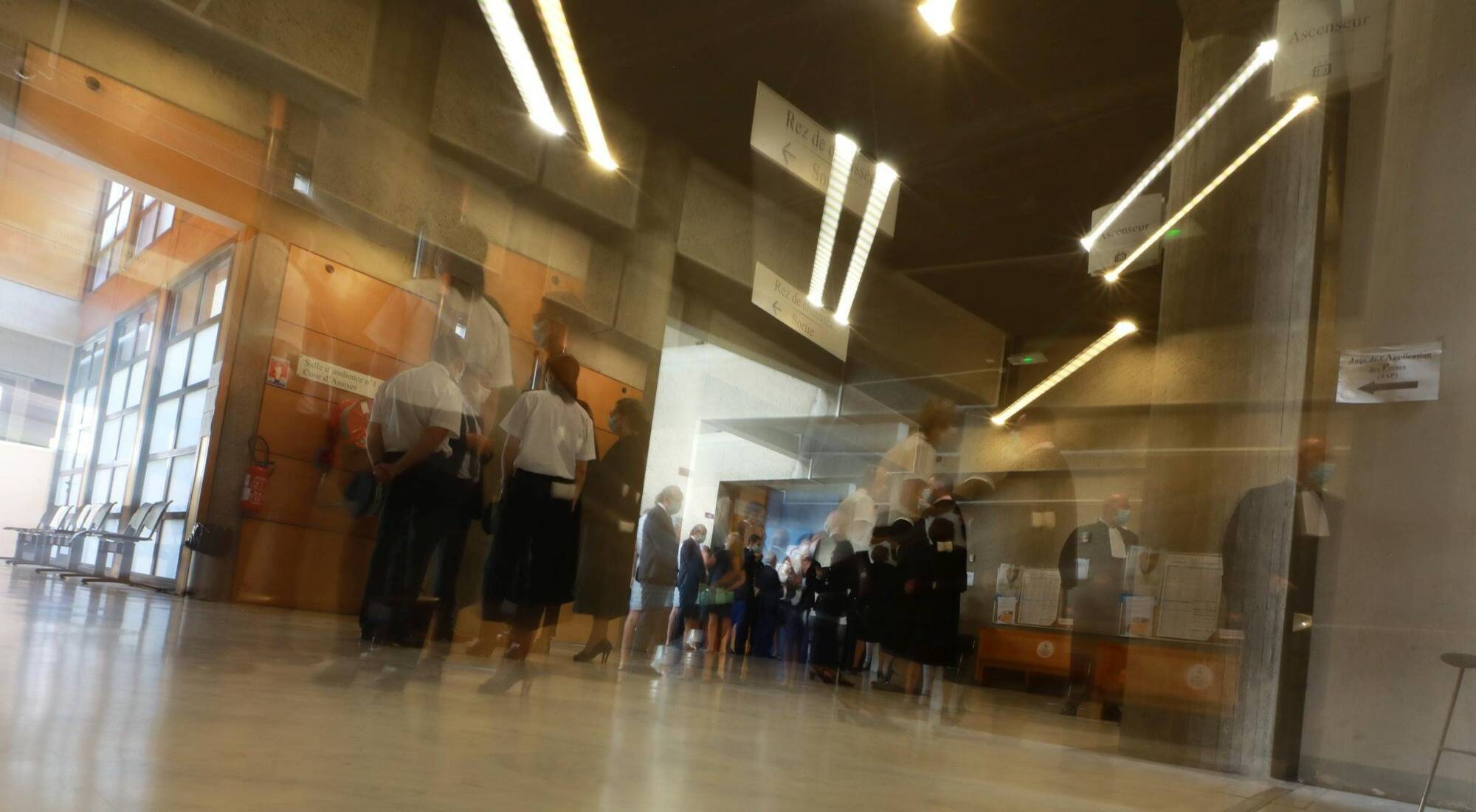 "J'ai menti": ses collègues l'aident à porter plainte pour violences conjugales avérées, la victime se rétracte au tribunal