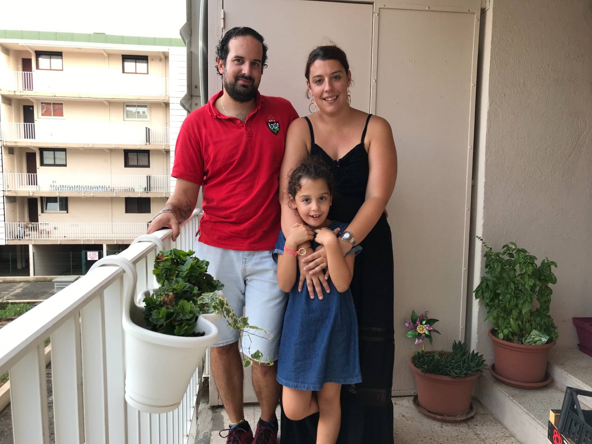 "J'avais une grosse bosse dans le cou". Atteinte d'une malformation rare, Violine, 5 ans, témoigne