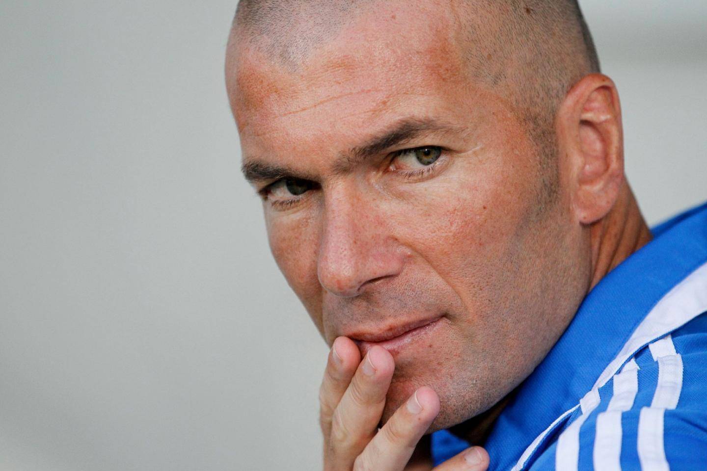 Après son départ du Real Madrid, Zinedine Zidane règle ses comptes dans une lettre ouverte