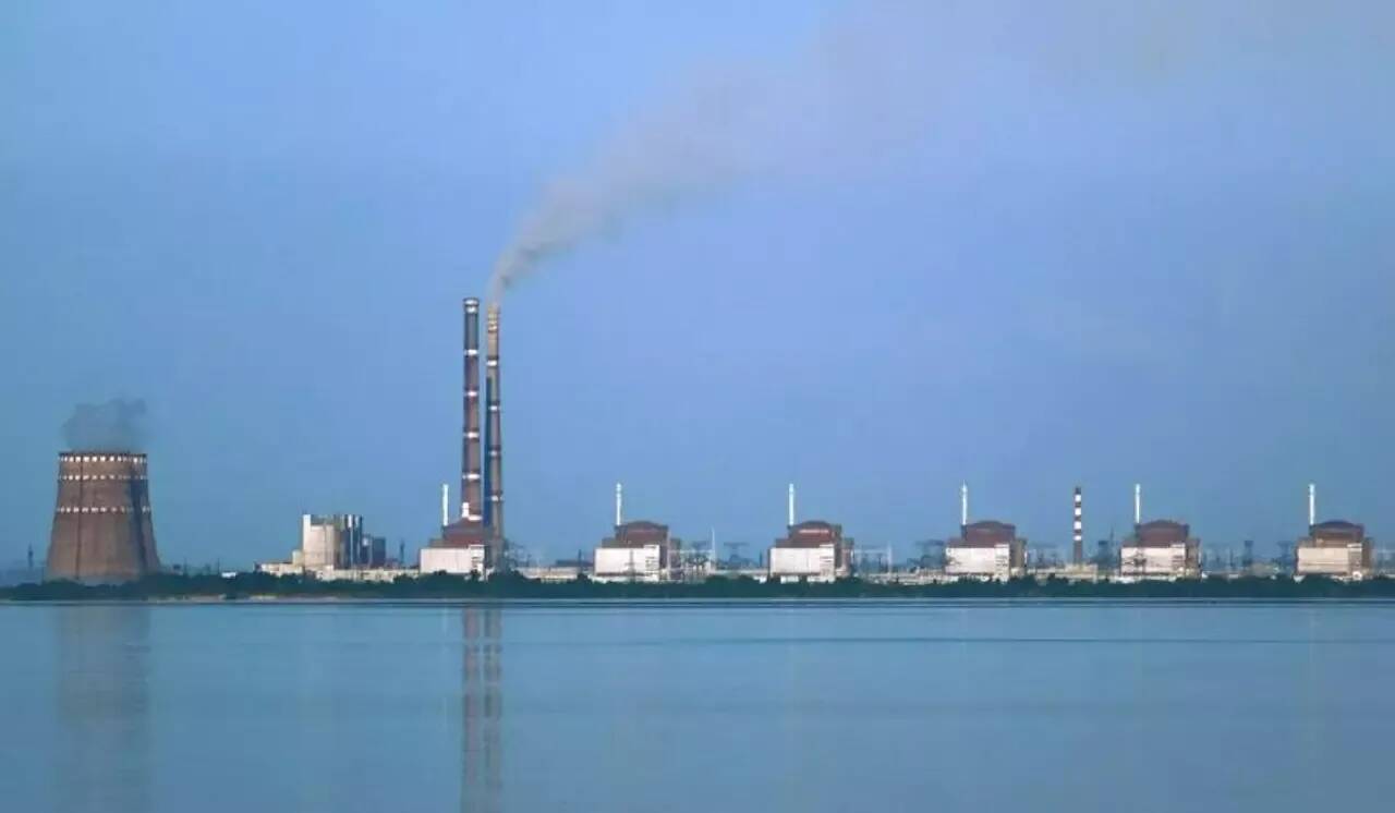 Guerre en Ukraine: la centrale de Zaporijjia était "au bord de l'accident nucléaire" dans la nuit affirme Kiev